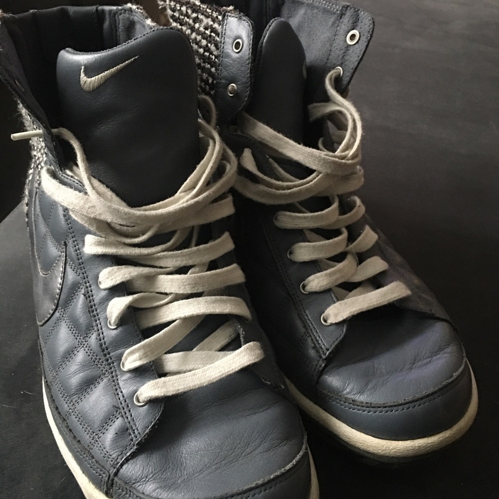 Nike Blazer hi top sneakers.   US size W10 Leather upper with b/w fabric detail